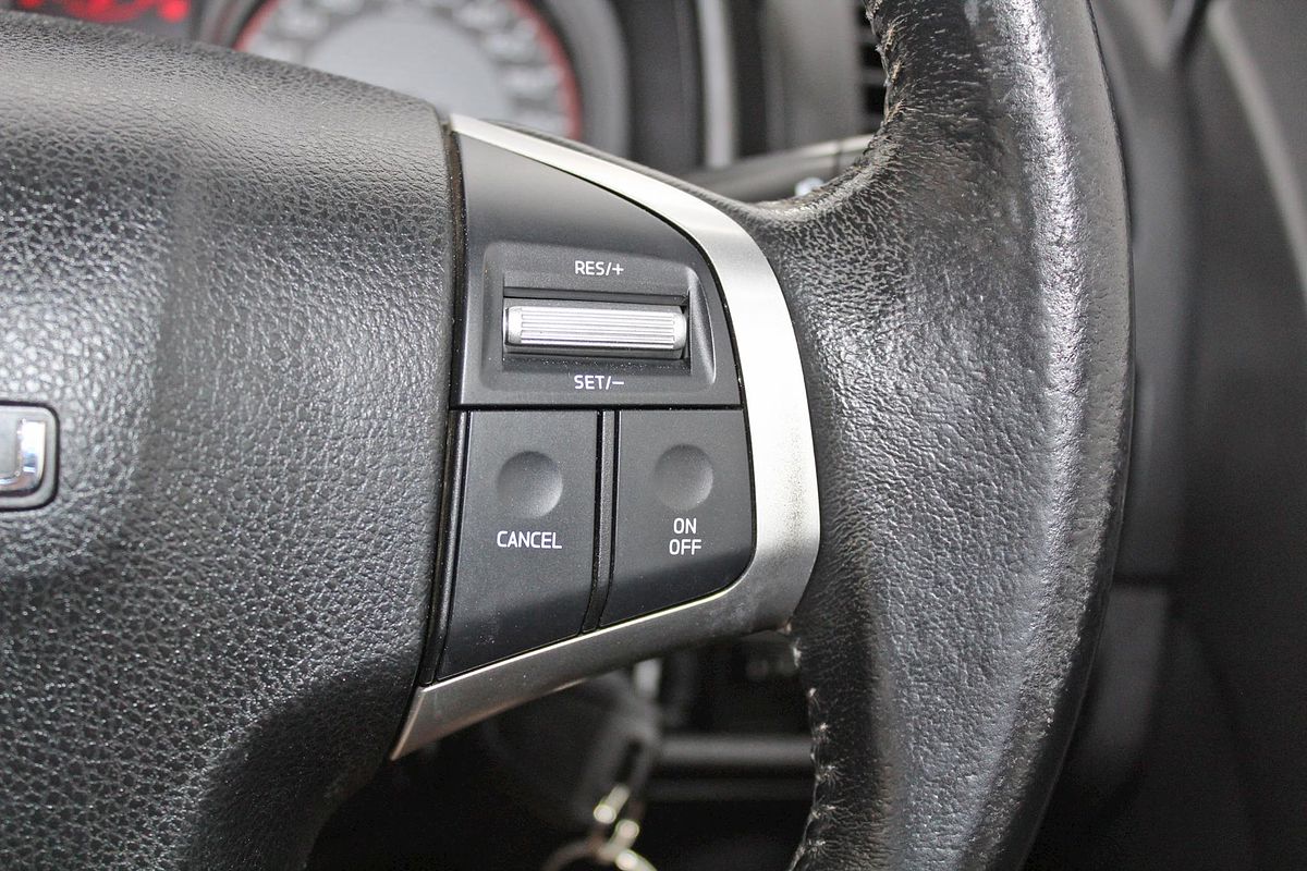 2016 Isuzu D-MAX SX High Ride Rear Wheel Drive