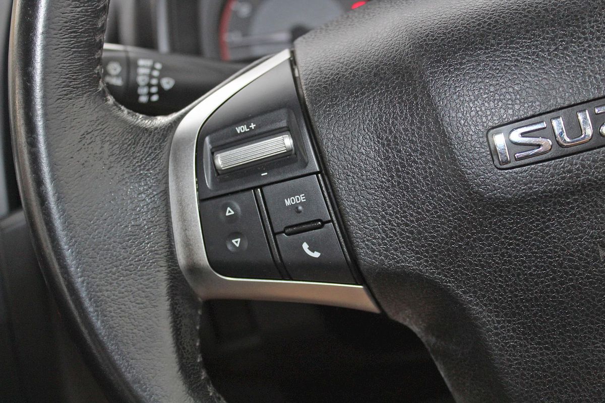 2016 Isuzu D-MAX SX High Ride Rear Wheel Drive