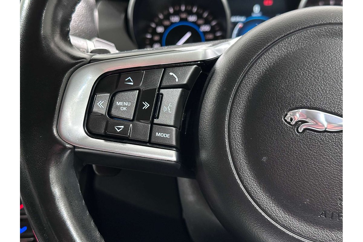 2018 Jaguar F-PACE 25t Prestige X761