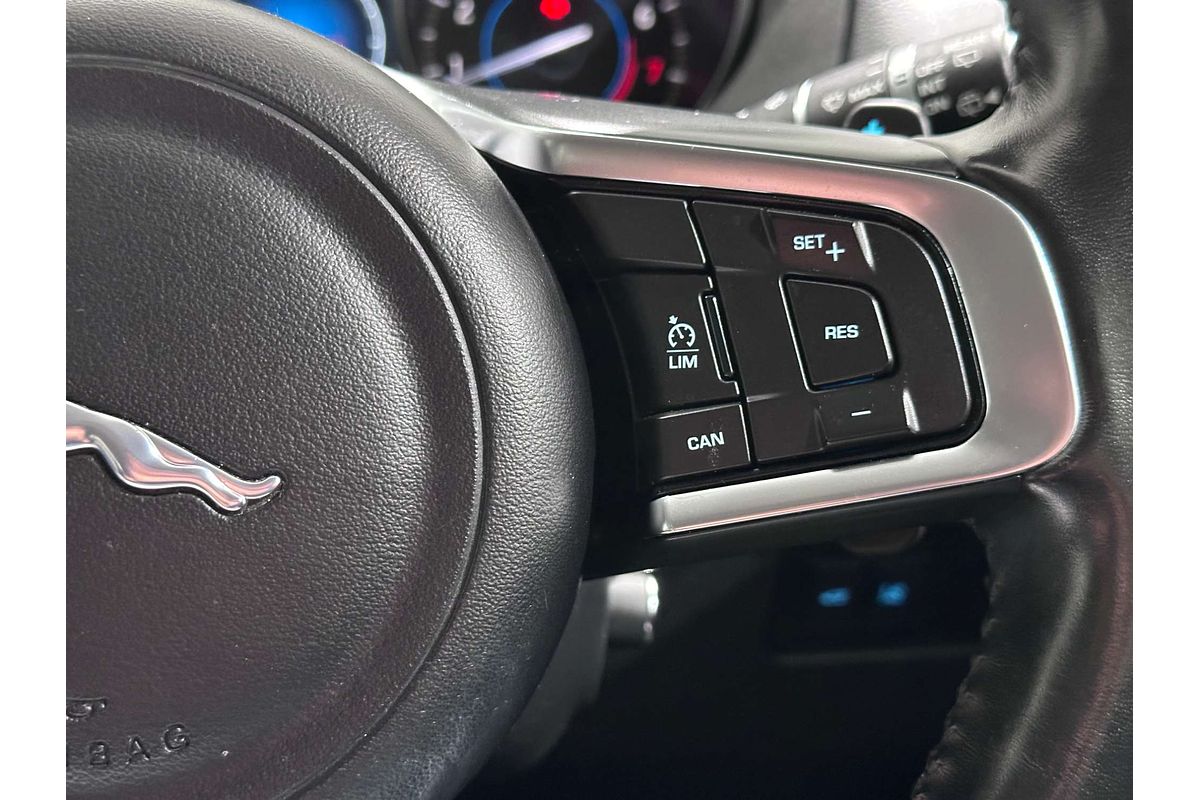 2018 Jaguar F-PACE 25t Prestige X761