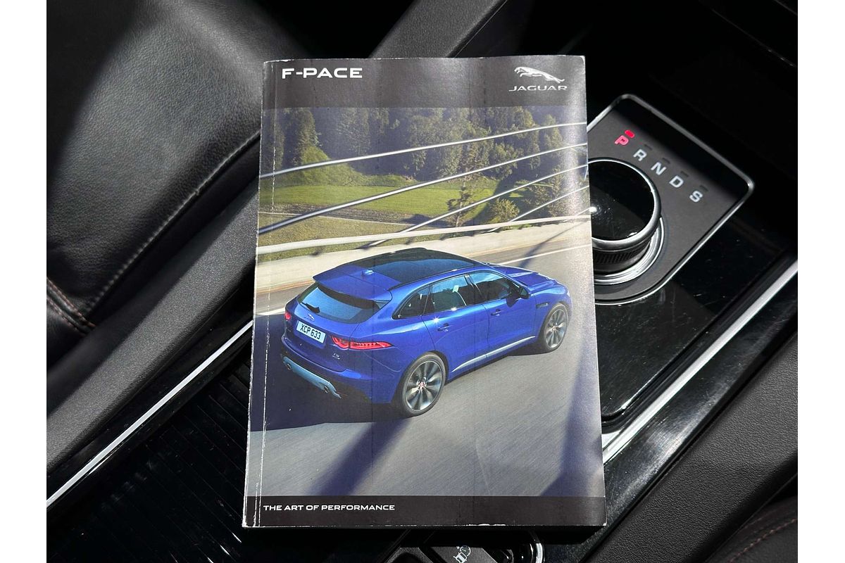2018 Jaguar F-PACE 25t Prestige X761