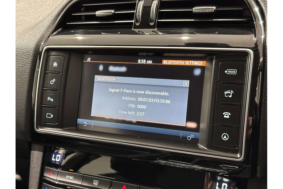 2018 Jaguar F-PACE 25t Prestige X761