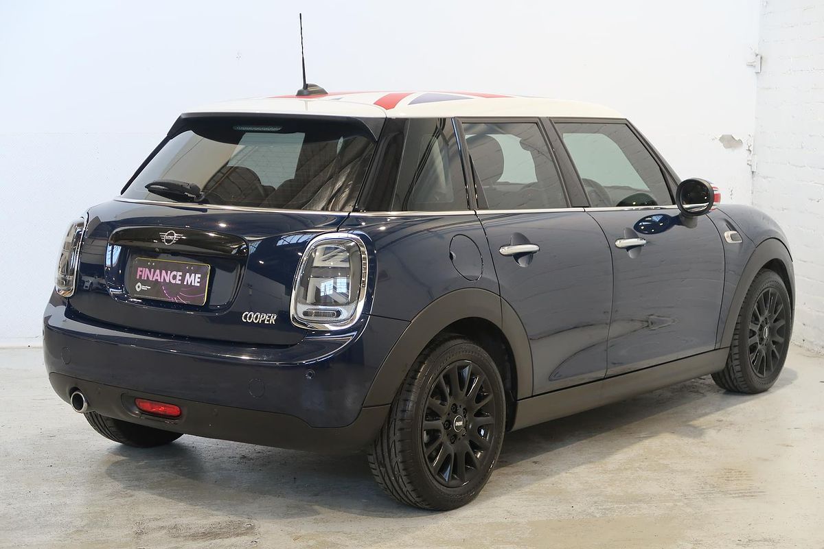 2018 MINI Hatch Cooper F55 LCI