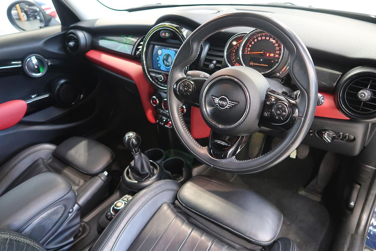 2018 MINI Hatch Cooper F55 LCI