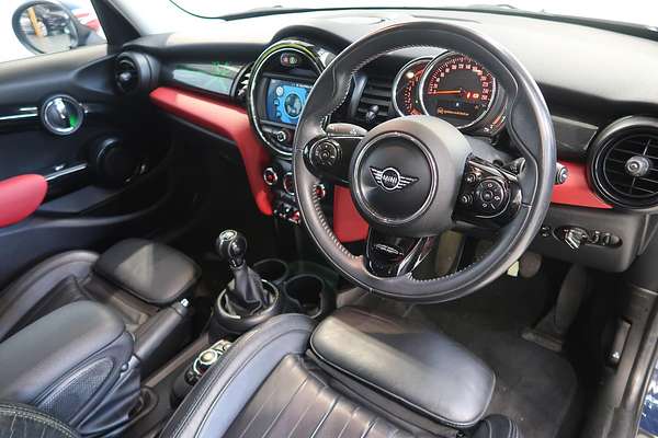 2018 MINI Hatch Cooper F55 LCI