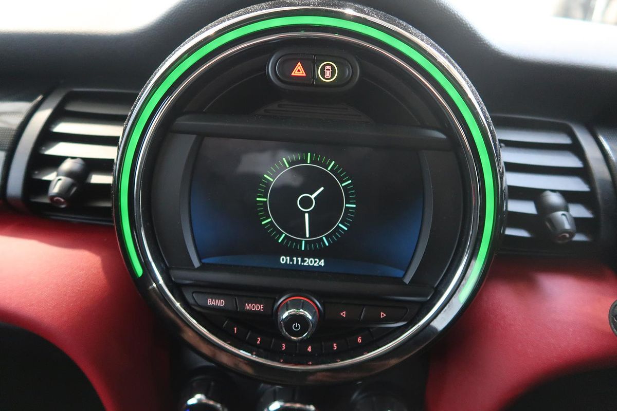 2018 MINI Hatch Cooper F55 LCI