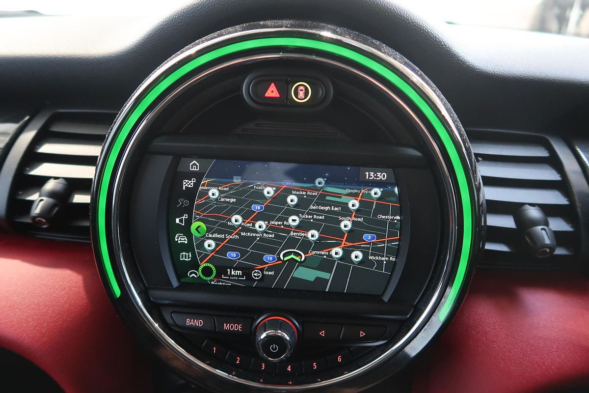 2018 MINI Hatch Cooper F55 LCI