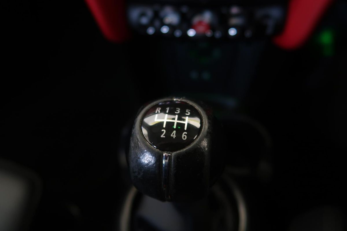 2018 MINI Hatch Cooper F55 LCI