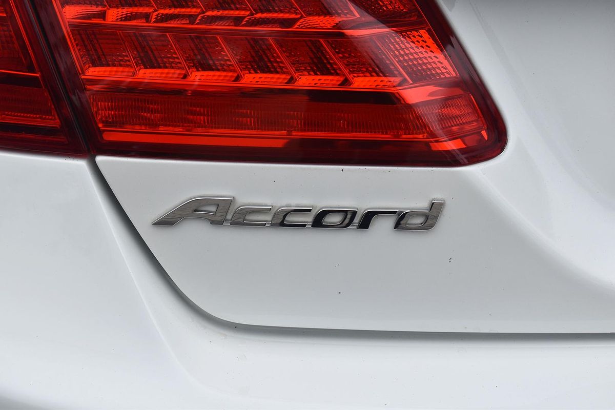 2014 Honda Accord VTi-S 9th Gen