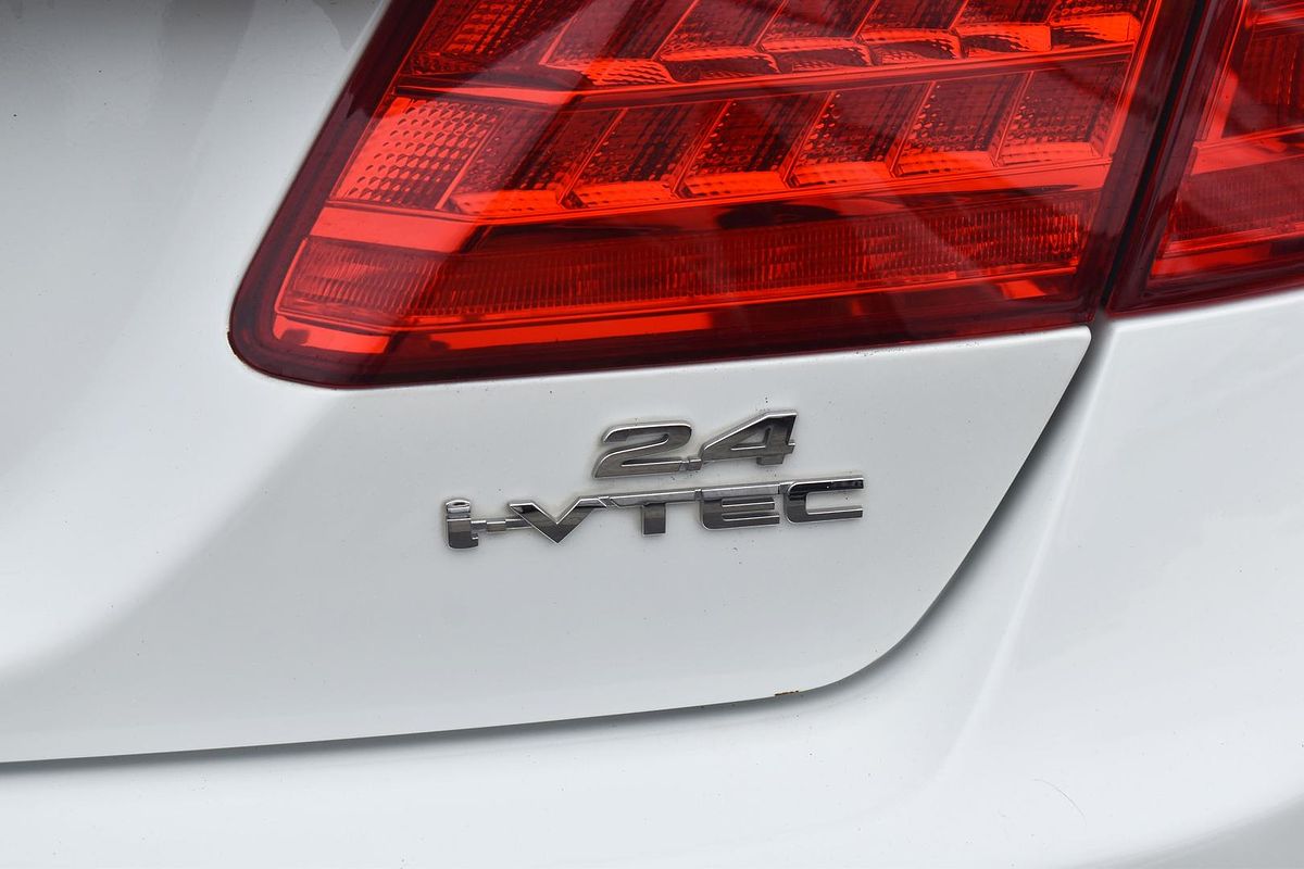2014 Honda Accord VTi-S 9th Gen