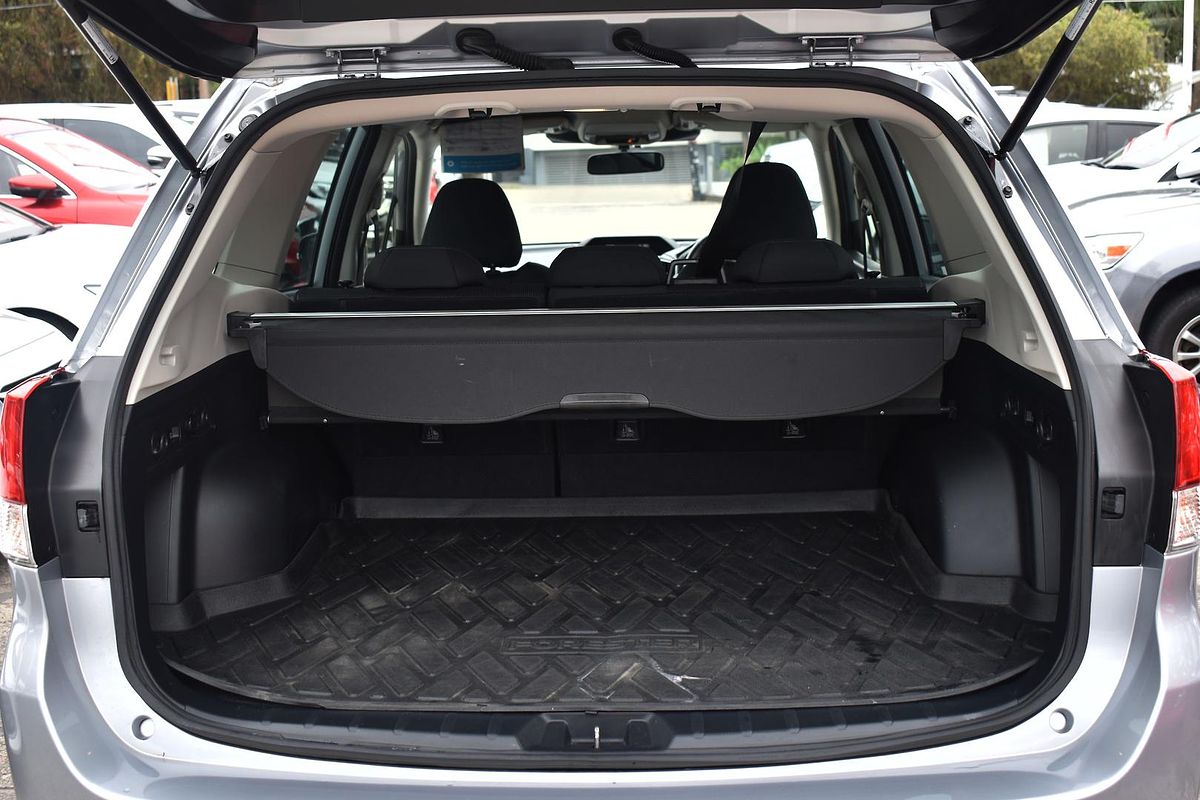 2022 Subaru Forester 2.5i S5