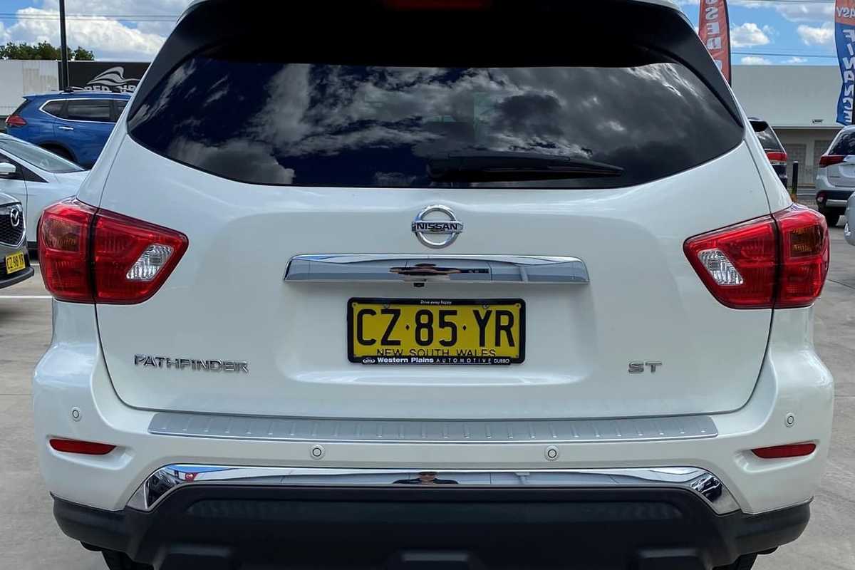 2017 Nissan PATHFINDER ST R52 Series II