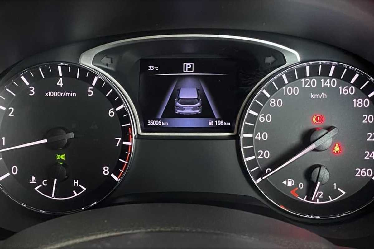 2017 Nissan PATHFINDER ST R52 Series II