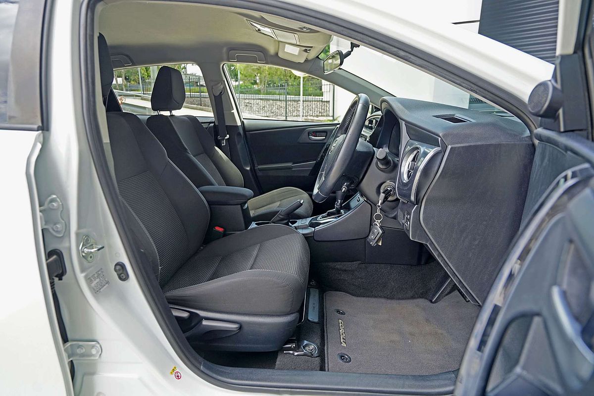 2018 Toyota Corolla Ascent Sport ZRE182R