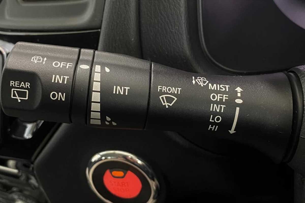 2017 Nissan PATHFINDER ST R52 Series II