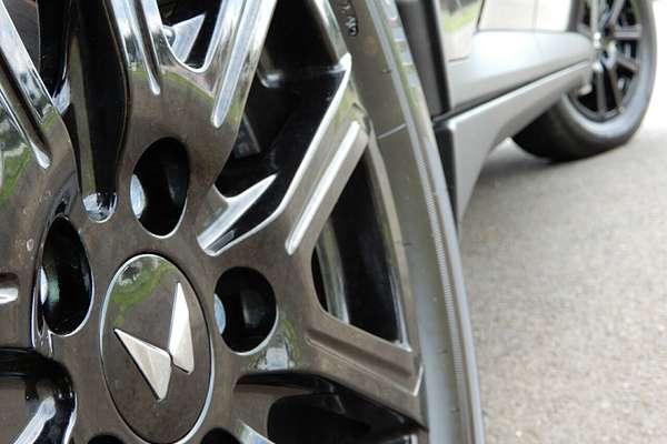2024 Mahindra XUV700 Black Edition MY25