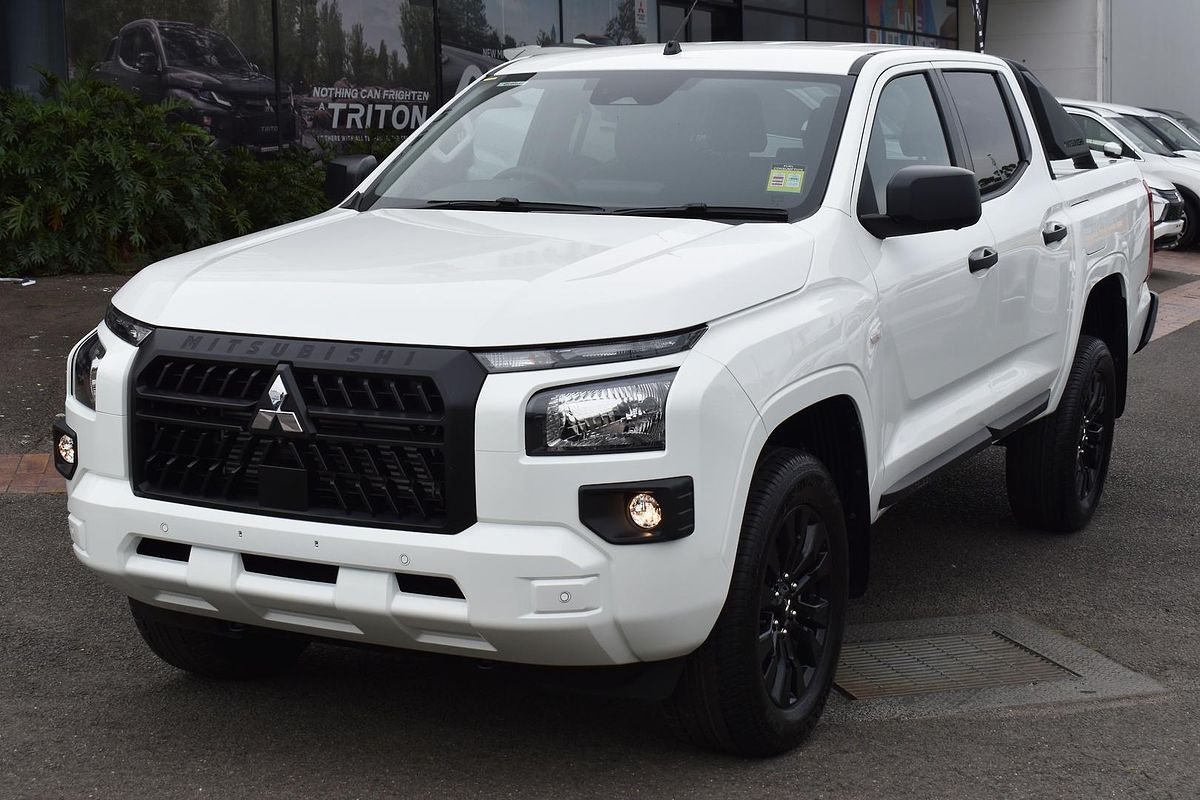 2024 Mitsubishi Triton GLX-R MV 4X4