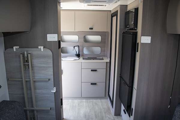 2024 Jayco BASE STATION CARAVAN 15.47-2.BS-MY25
