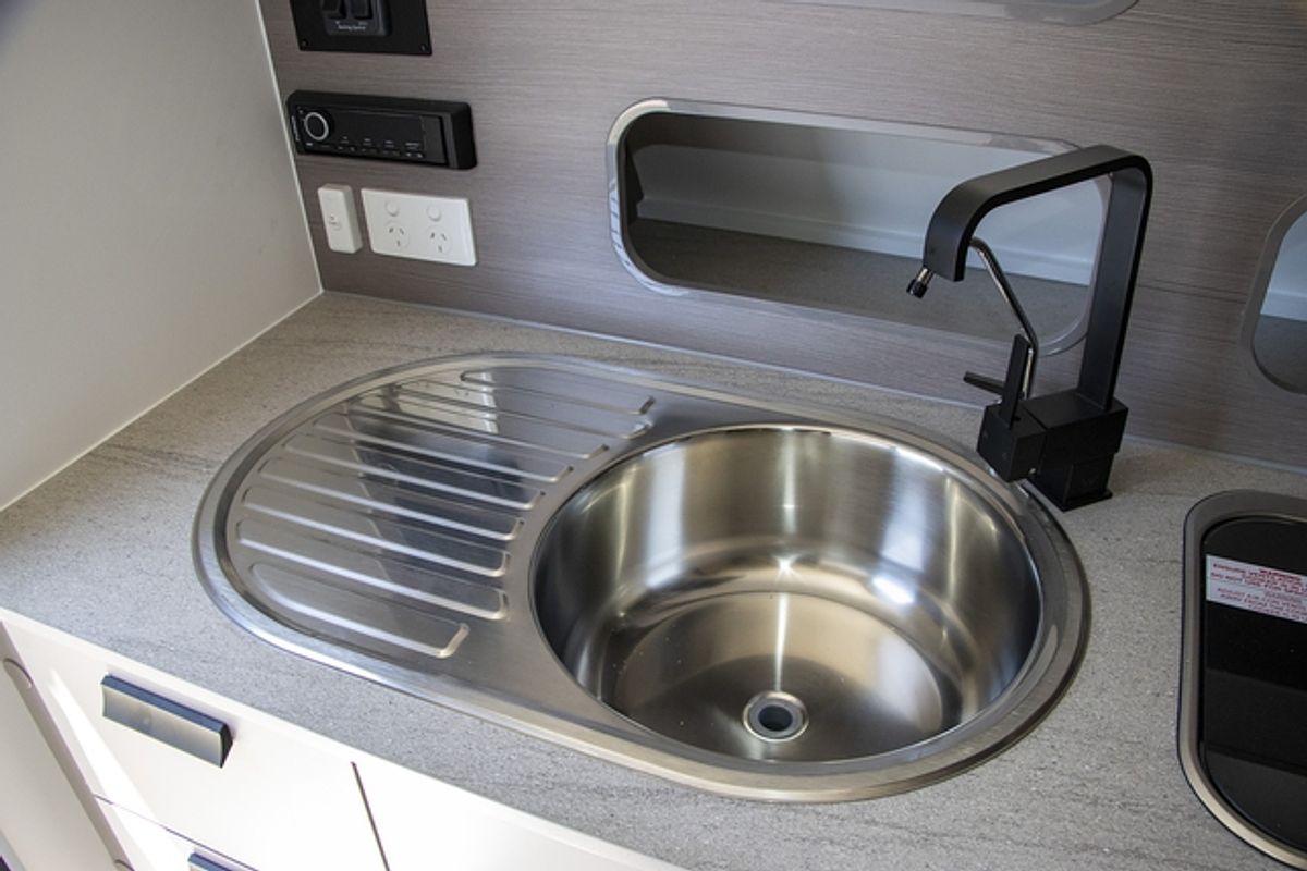 2024 Jayco BASE STATION CARAVAN 15.47-2.BS-MY25