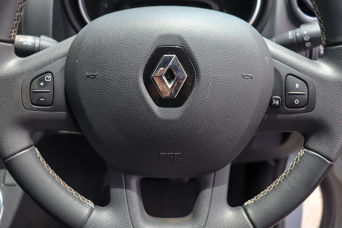 2022 Renault Trafic Premium 125kW X82 LWB
