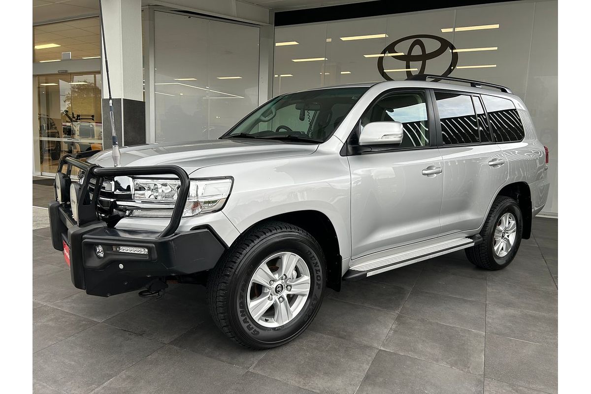 2020 Toyota Landcruiser