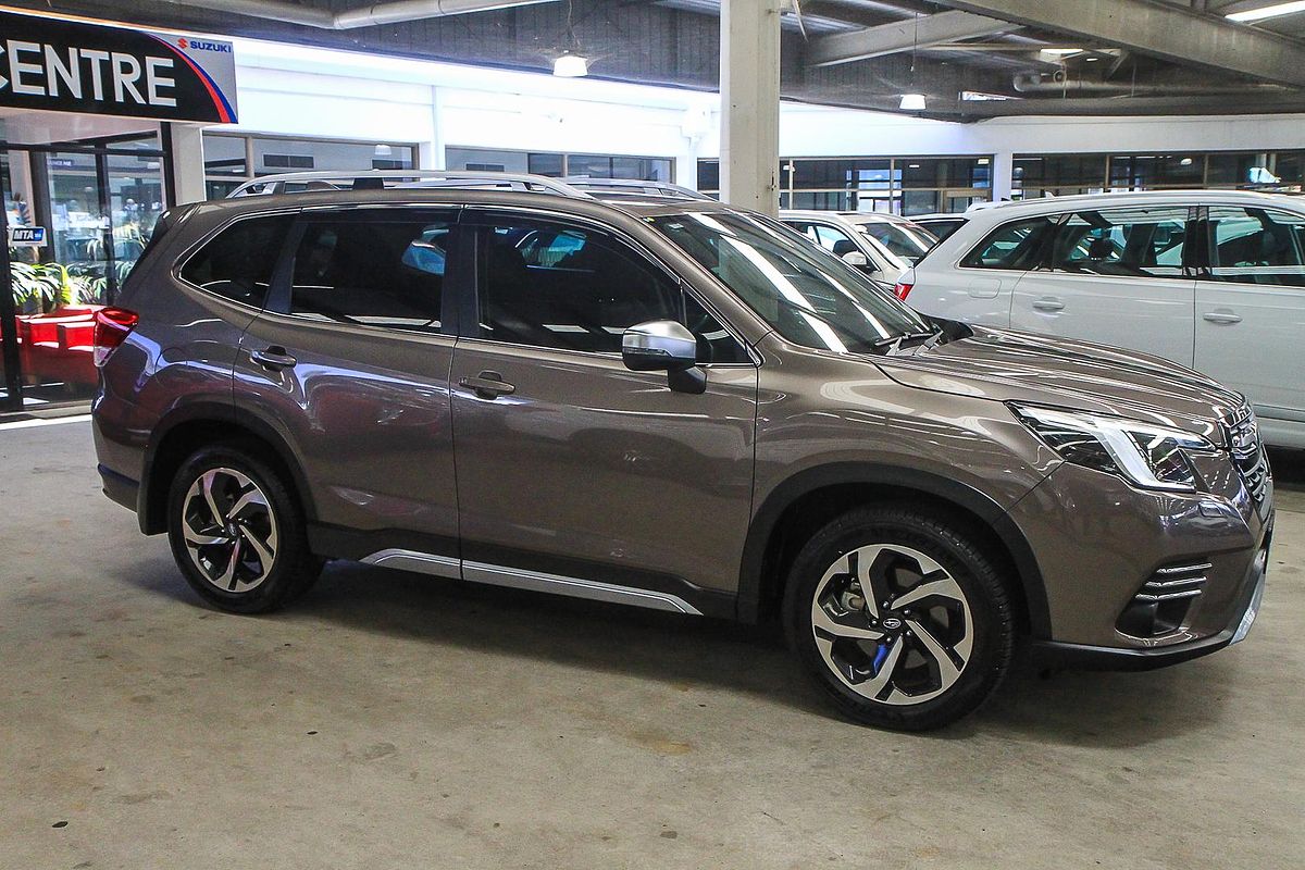 2022 Subaru Forester 2.5i-S S5