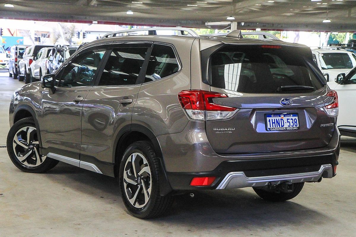 2022 Subaru Forester 2.5i-S S5