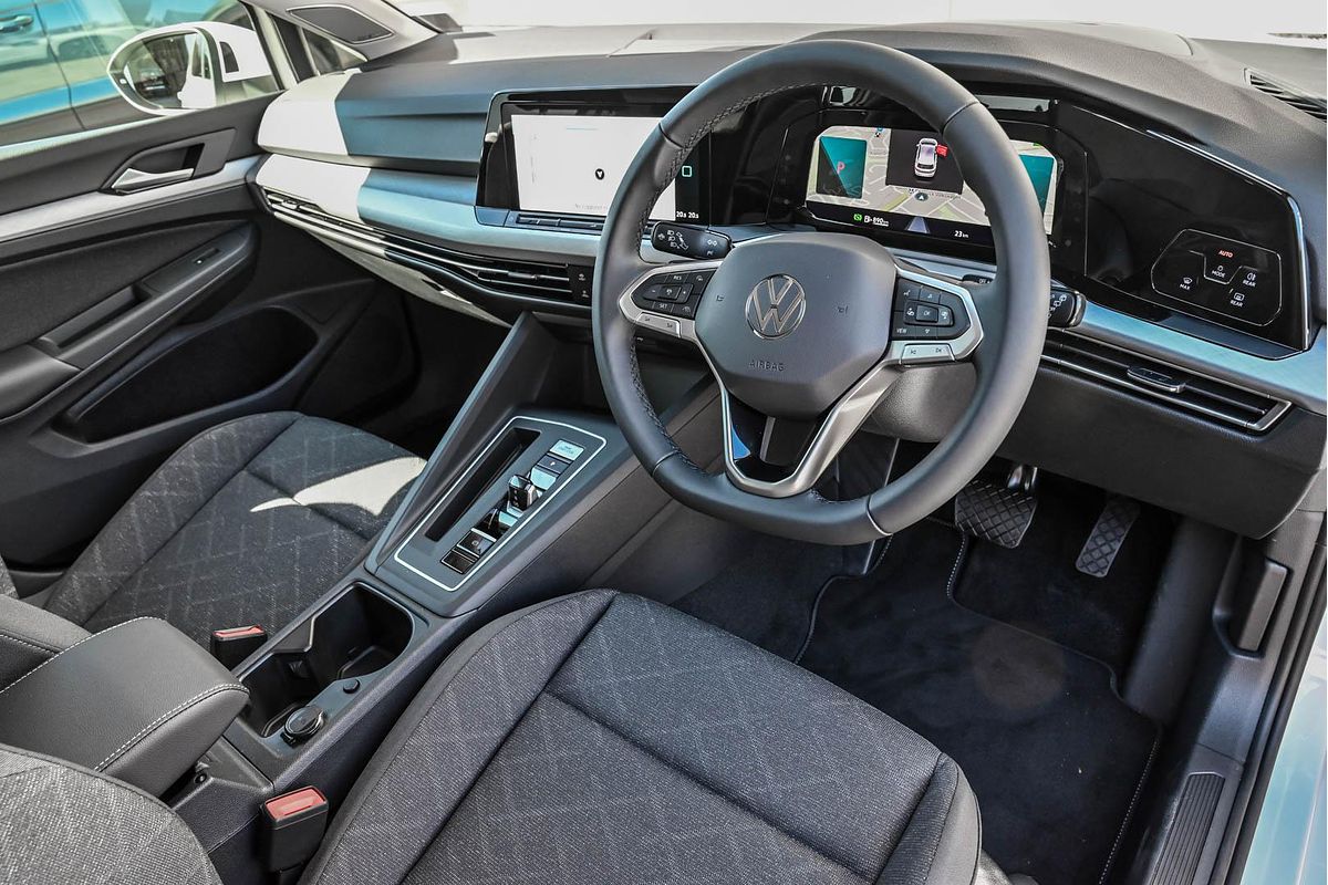 2024 Volkswagen Golf 110TSI Life 8