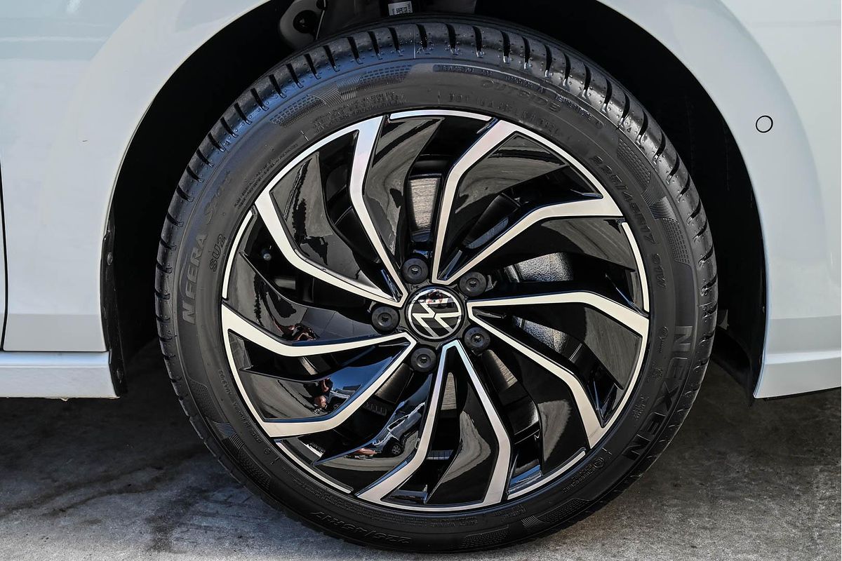 2024 Volkswagen Golf 110TSI Life 8