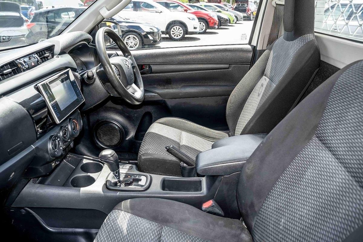 2017 Toyota Hilux Workmate TGN121R Rear Wheel Drive