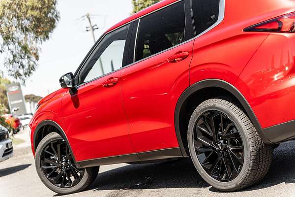 2024 Mitsubishi Outlander Black Edition ZM