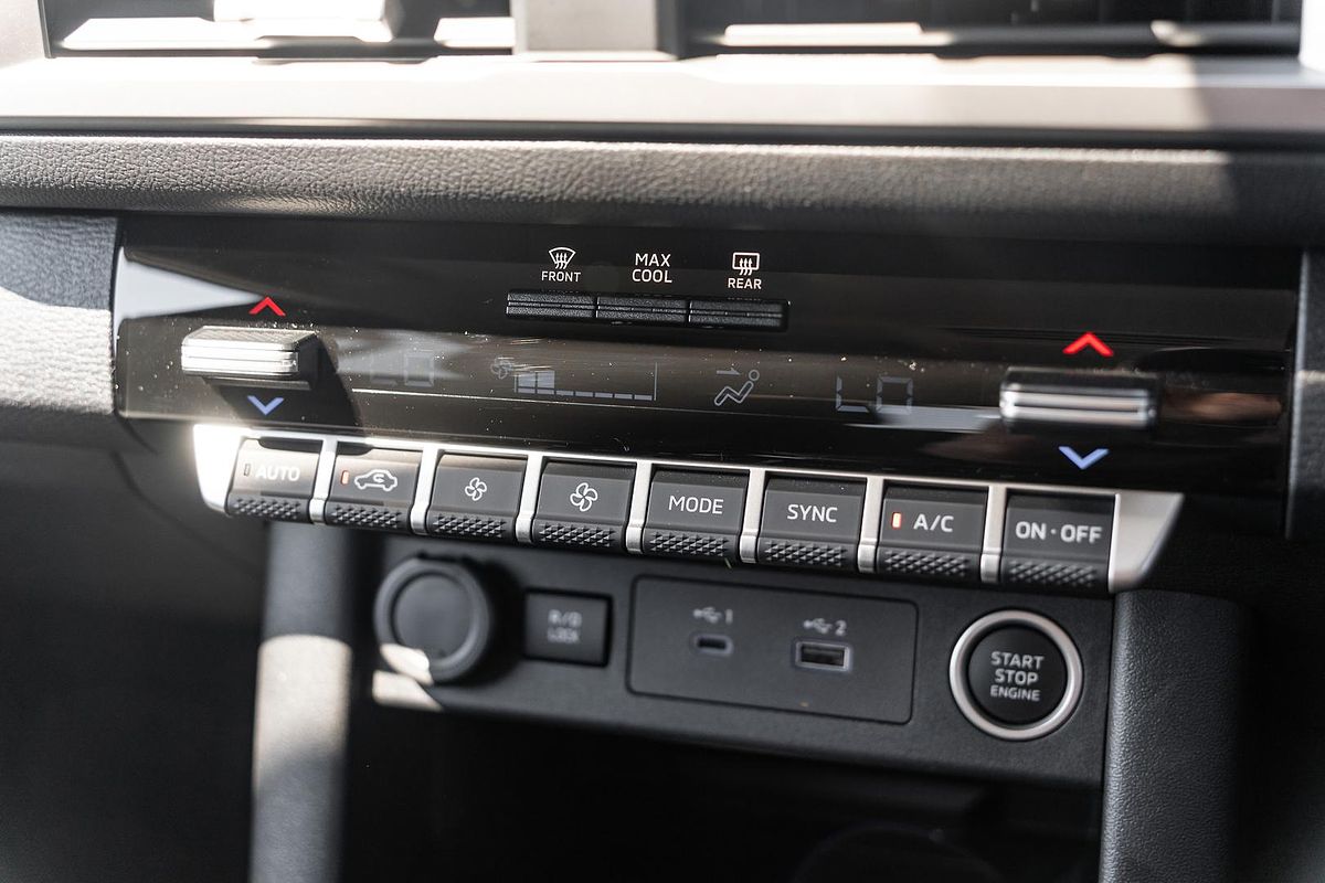 2024 Mitsubishi Triton GLS MV 4X4