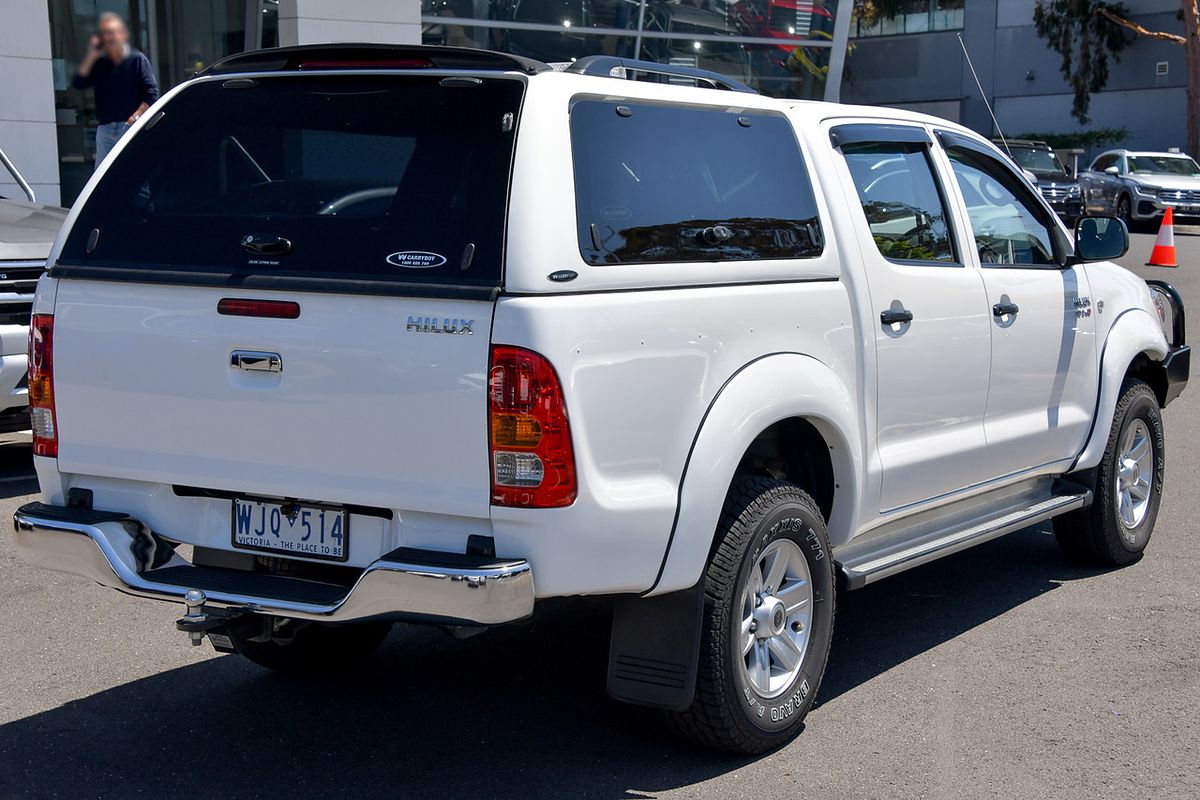 2005 Toyota Hilux SR KUN26R 4X4