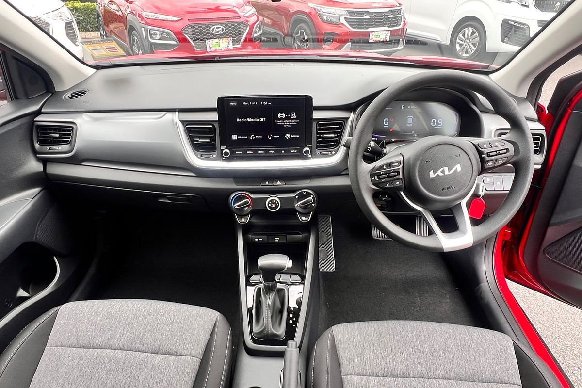 2024 Kia Stonic S YB