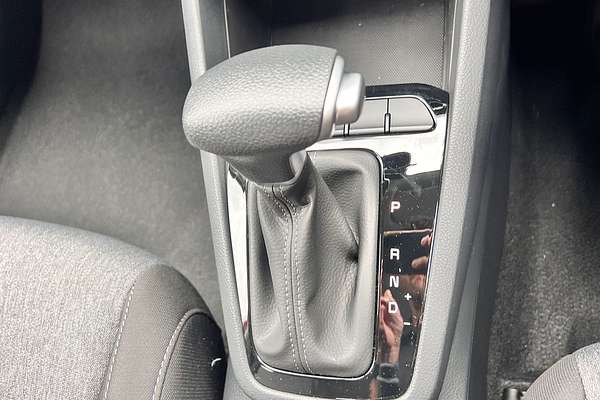 2024 Kia Stonic S YB