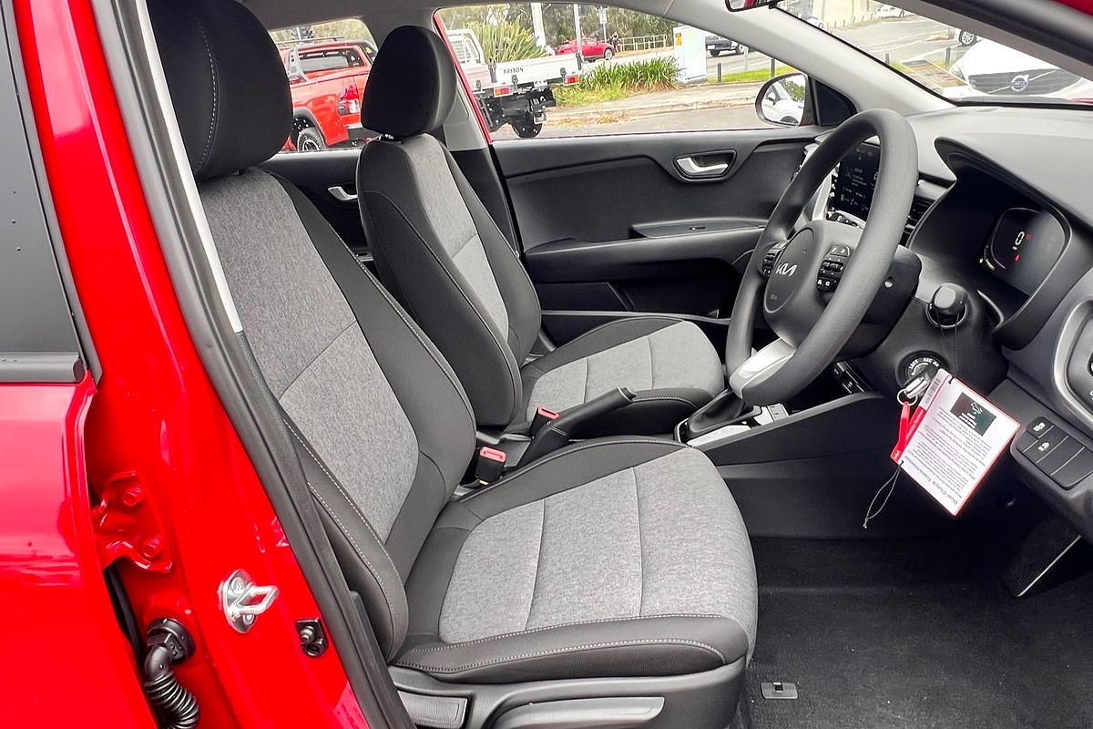 2024 Kia Stonic S YB