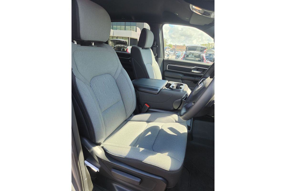 2024 RAM 1500 Big Horn DT 4X4 LWB