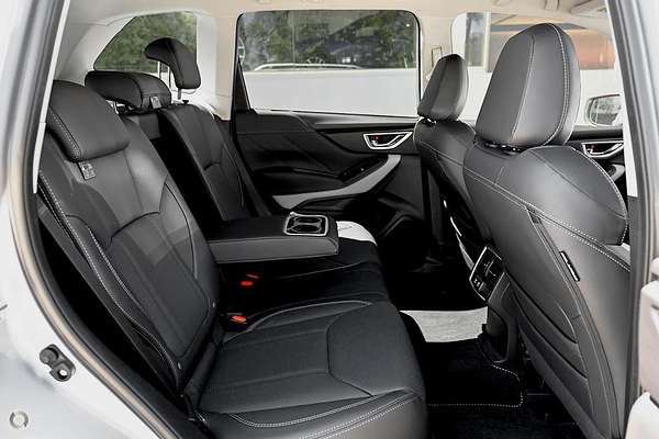 2024 Subaru Forester 2.5i-S S5