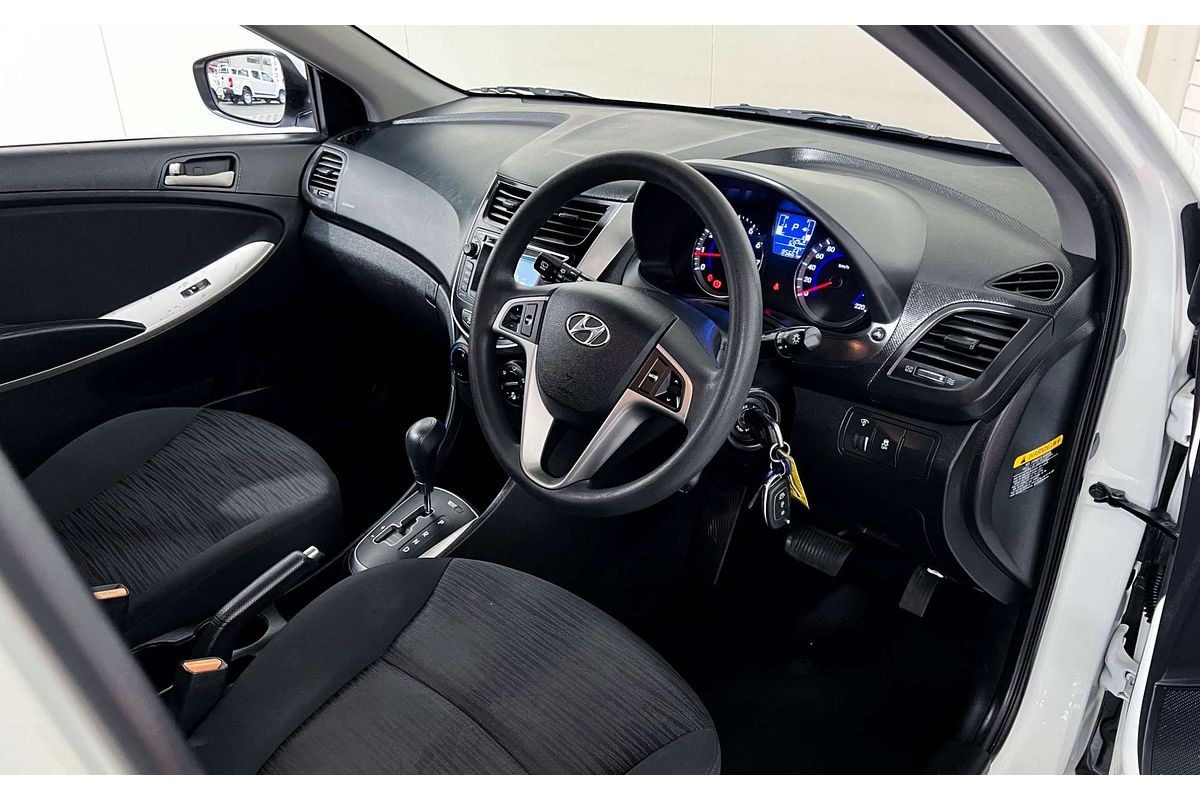 2015 Hyundai Accent Active RB3