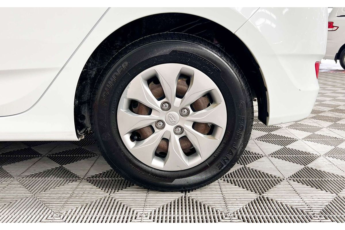 2015 Hyundai Accent Active RB3