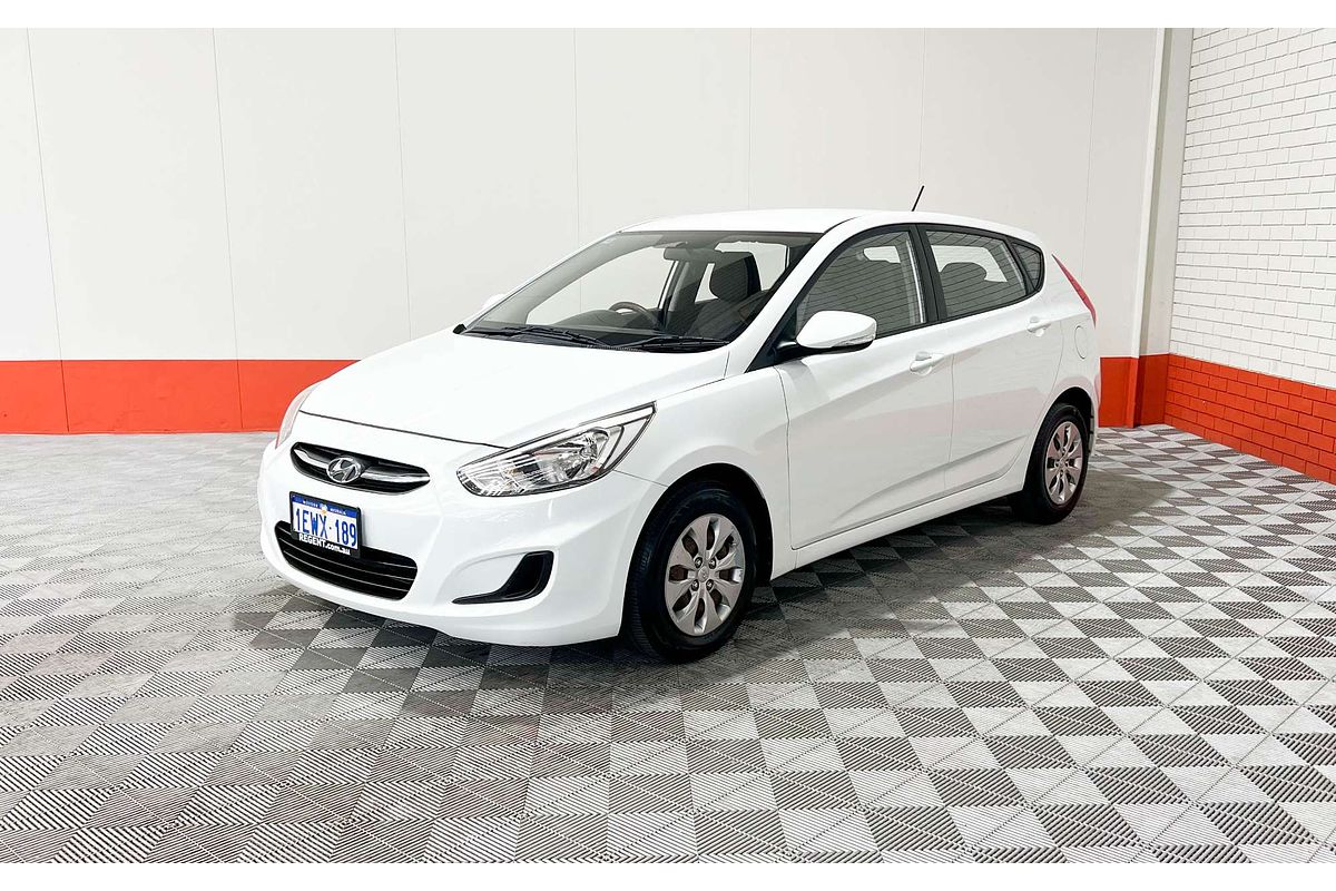 2015 Hyundai Accent Active RB3