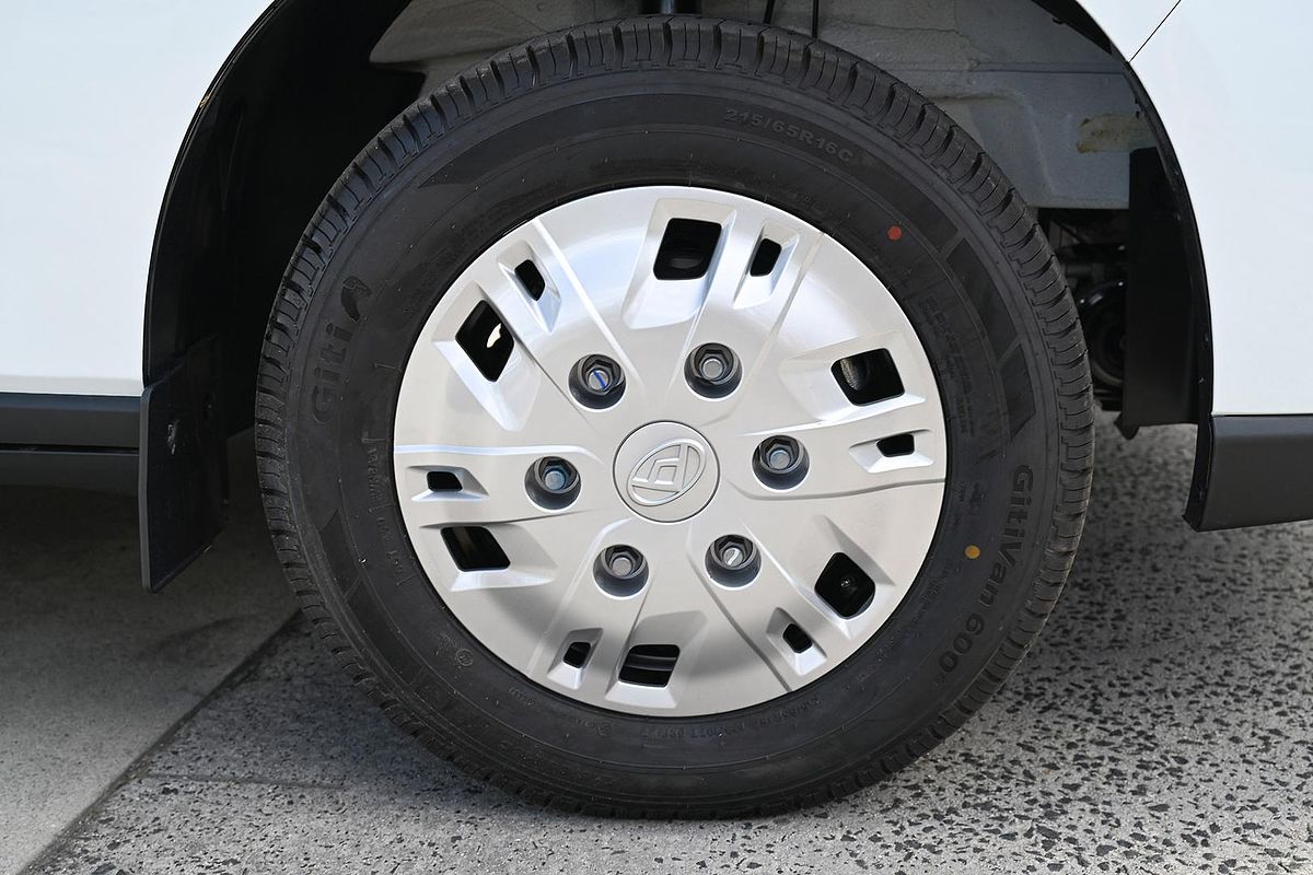 2024 LDV Deliver 7 SWB