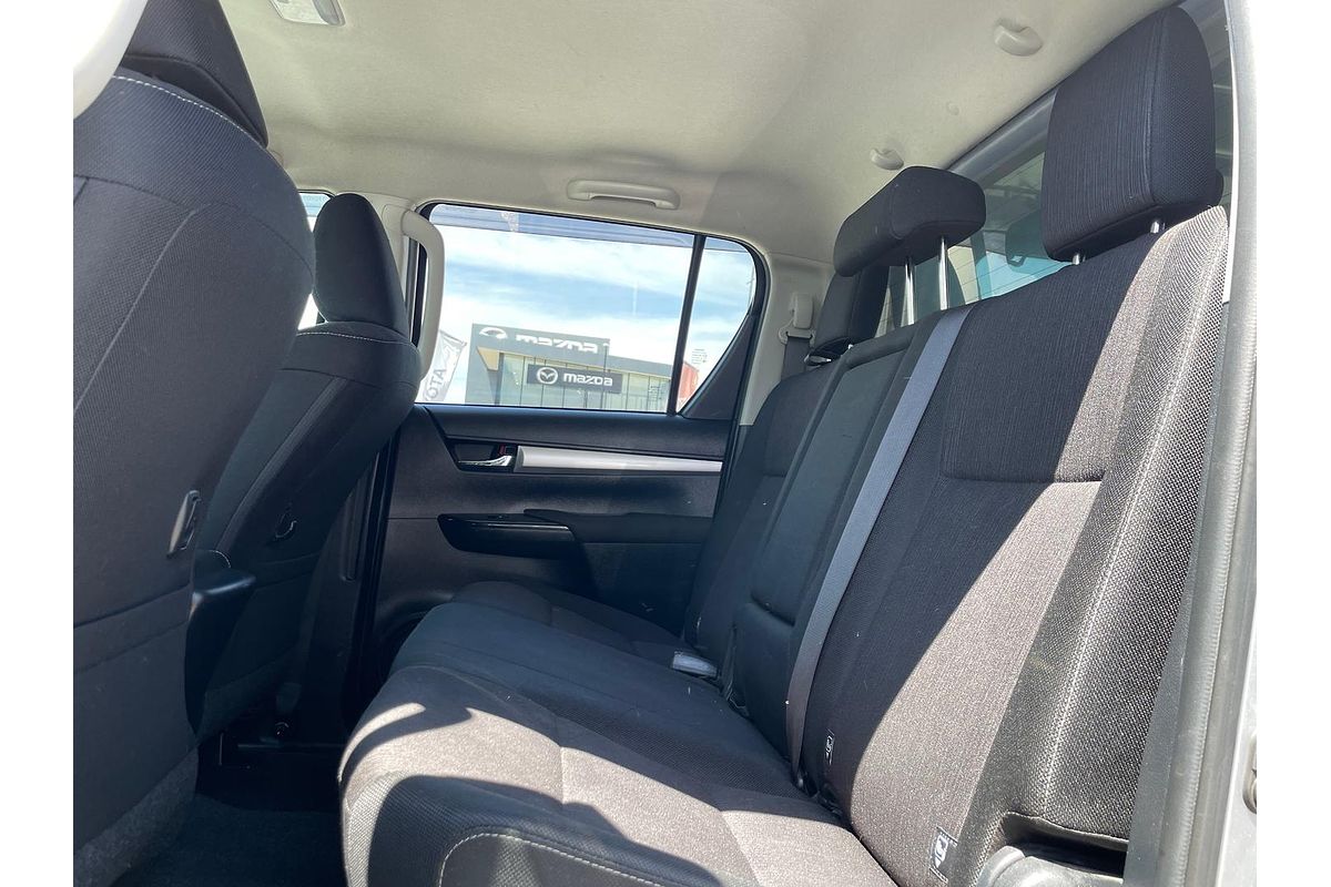 2017 Toyota Hilux SR5 GUN126R 4X4