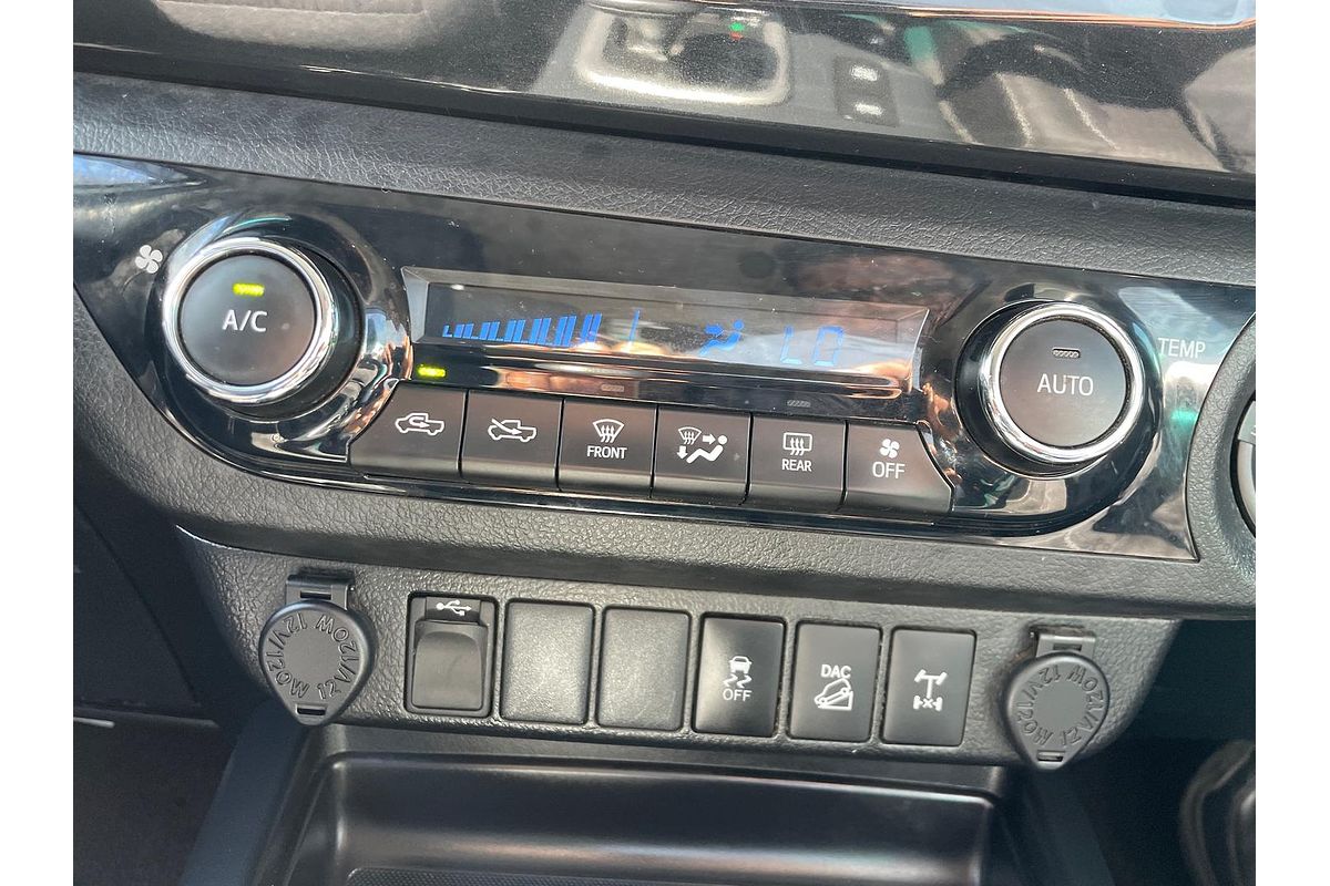 2017 Toyota Hilux SR5 GUN126R 4X4