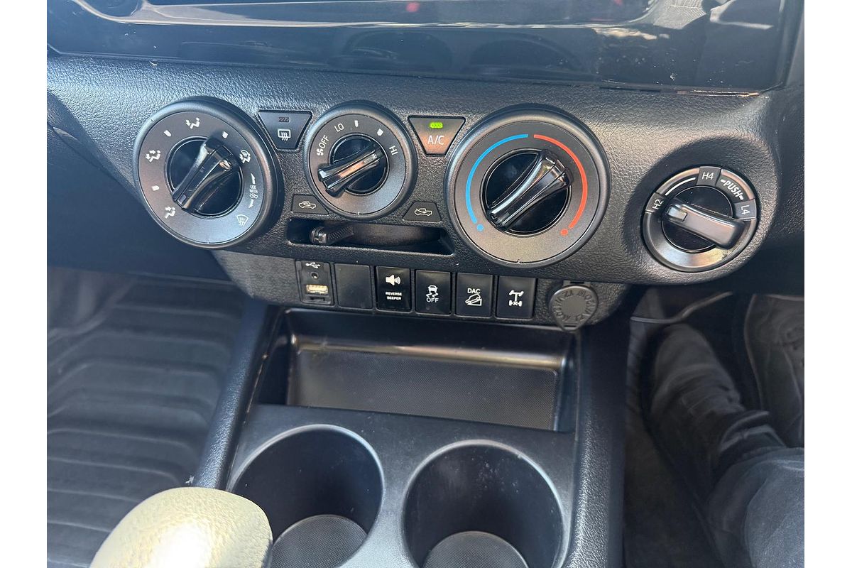 2018 Toyota Hilux SR GUN126R 4X4