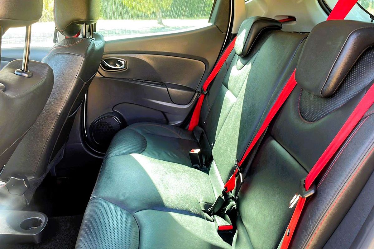 2013 Renault Clio R.S. 200 Cup IV B98