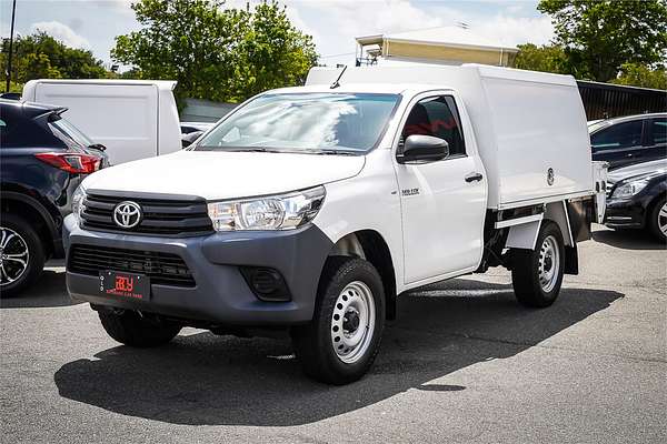 2017 Toyota Hilux Workmate GUN125R 4X4