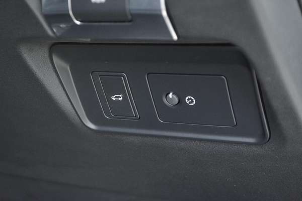 2020 Land Rover Range Rover Evoque P200 SE L551