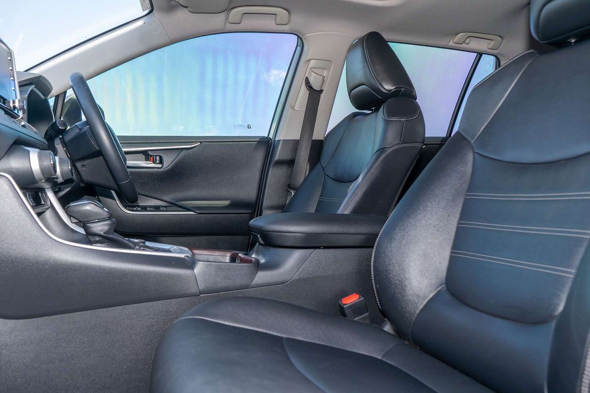 2020 Toyota RAV4 Cruiser AXAH54R