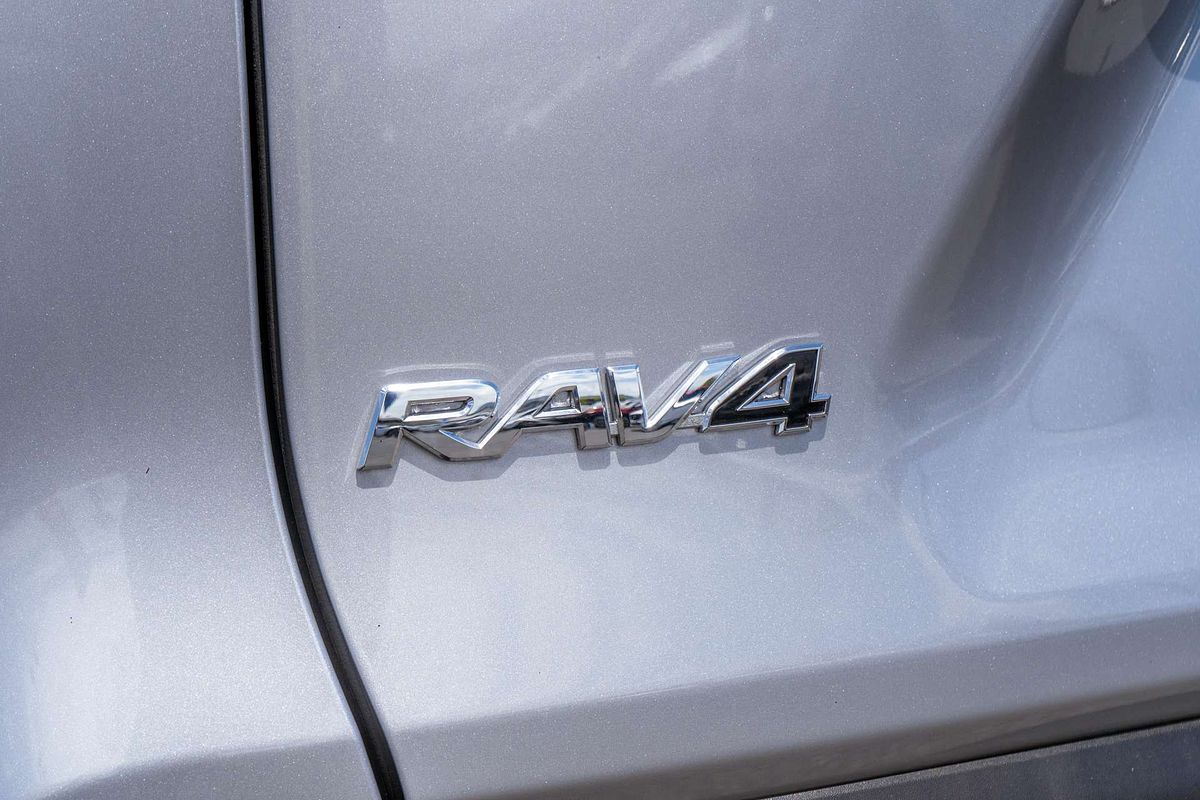 2020 Toyota RAV4 Cruiser AXAH54R